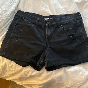 Black boyfriend jean shorts